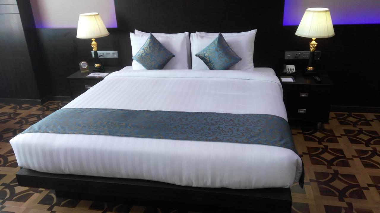 Park Regis Lotus Hotel Manamah Buitenkant foto
