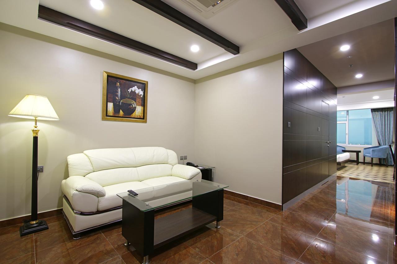 Park Regis Lotus Hotel Manamah Buitenkant foto